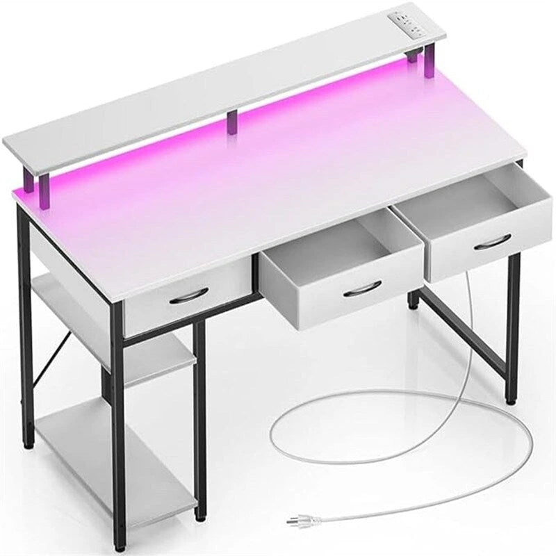 Scrivania moderna per computer con prese di corrente integrate e porte USB per l'ufficio domestico